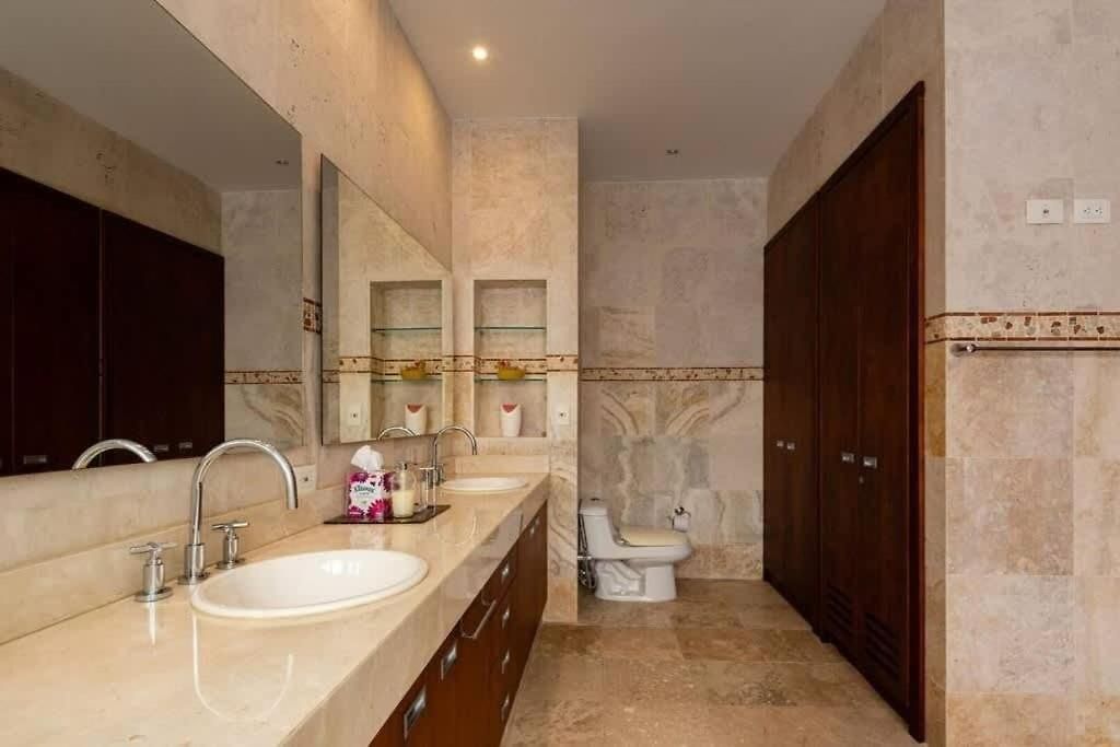 Сasa de vacaciones Luxury Private Pool & Rooftop Jacuzzi Cartagena