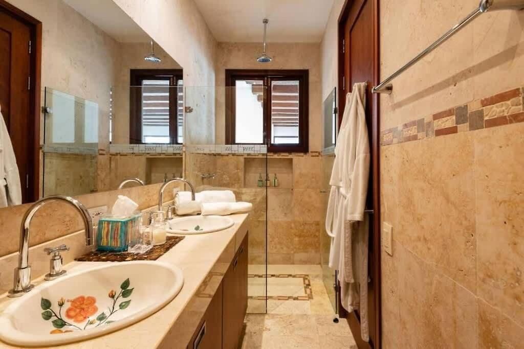 Luxury Private Pool & Rooftop Jacuzzi Сasa de vacaciones Cartagena