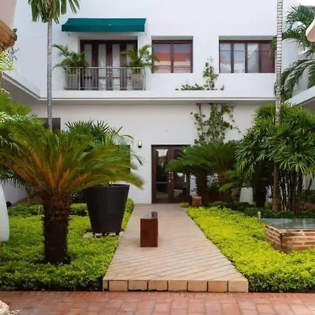 Сasa de vacaciones Luxury Private Pool & Rooftop Jacuzzi *