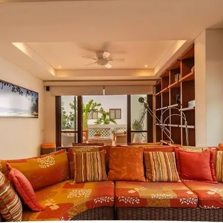 Luxury Private Pool & Rooftop Jacuzzi Сasa de vacaciones *