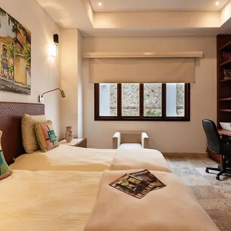 Luxury Private Pool & Rooftop Jacuzzi Cartagena