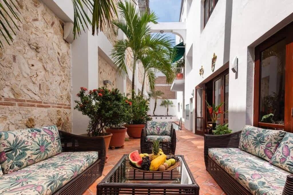 Luxury Private Pool & Rooftop Jacuzzi Сasa de vacaciones